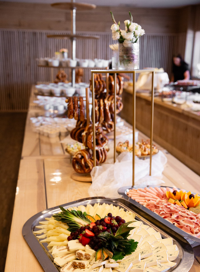 Brotzeitbuffet für Firmenveranstaltungen, Mitarbeiterveranstaltungen, Donaucenter Schubert